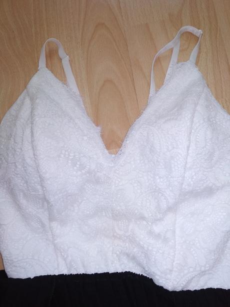 Spoločenské čipkové šaty, s