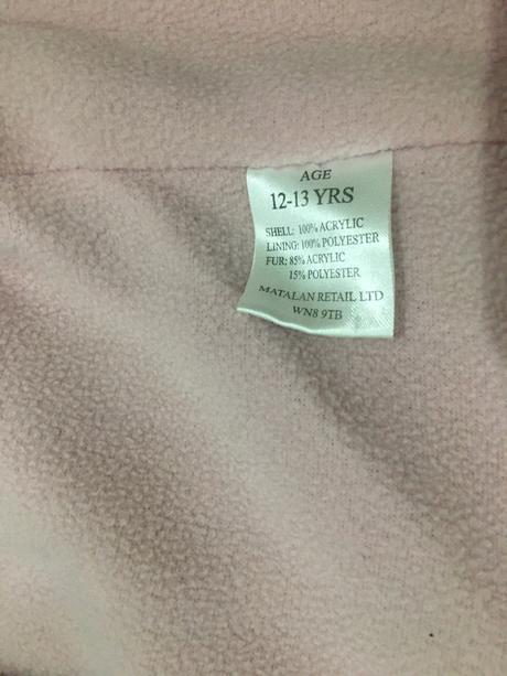 Dievčenská vesta, 152