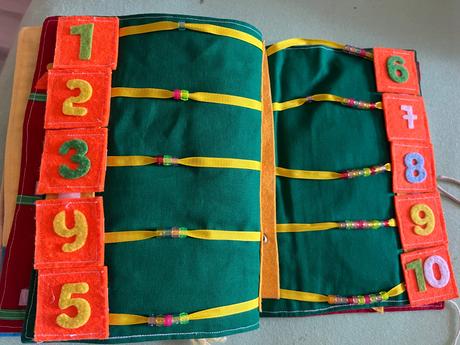 Quiet book - látková kniha,