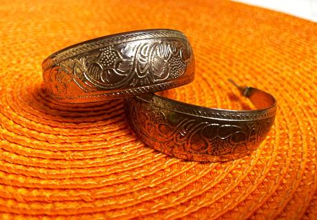 Starožitné gravírované náušnice,