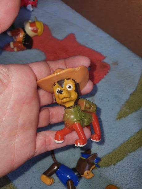 Postavičky väčšie paw patrol 1.5 eur ks,