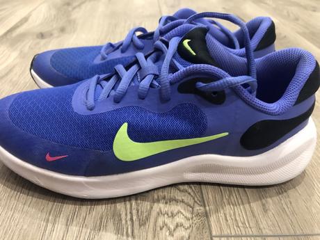 Nike revolution tenisky velkost 40, nike,40