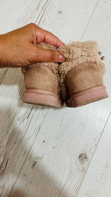 Svetloruzove cizmy 24/25, 24