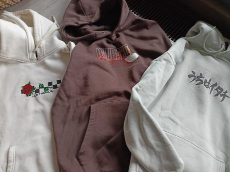 Naruto mikina, pull&bear,m