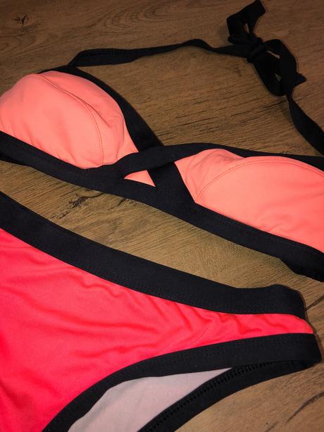 Dvojdielne plavky, 38