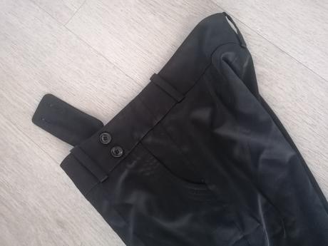 Elegantné 3/4 nohavice, pietro filipi,m