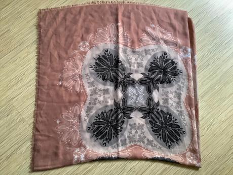 Krasna veľká šatka/p5,