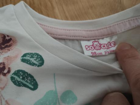 Tričko s kvetmi, 98