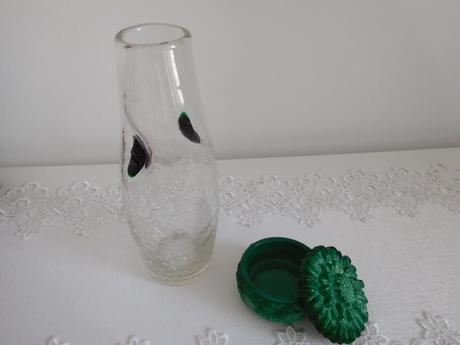 Sklo , v zeleno modrom,