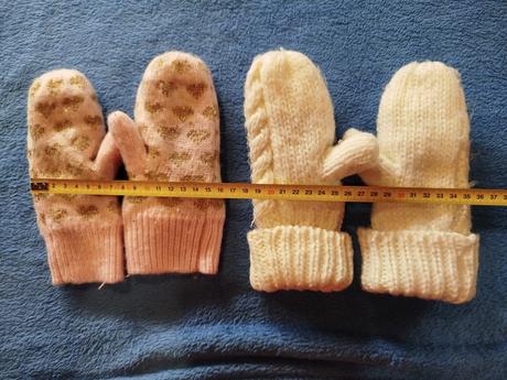 Teplé rukavičky, 110