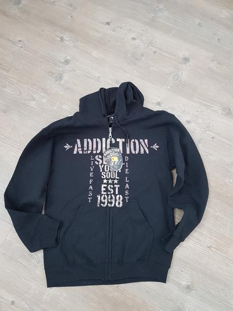 Mikina addiction, s
