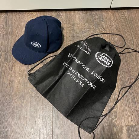 Šiltovka land rover + vrecúšku,