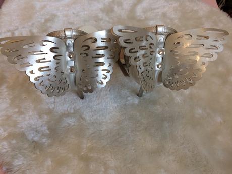 Sandalky s krídlami, 37