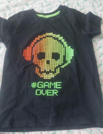 Tricko -game over, kik,128