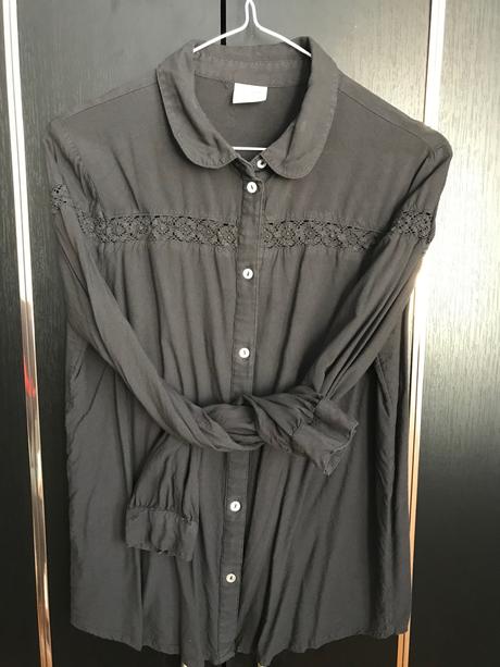 Dámska blúzka s čipkou, 36