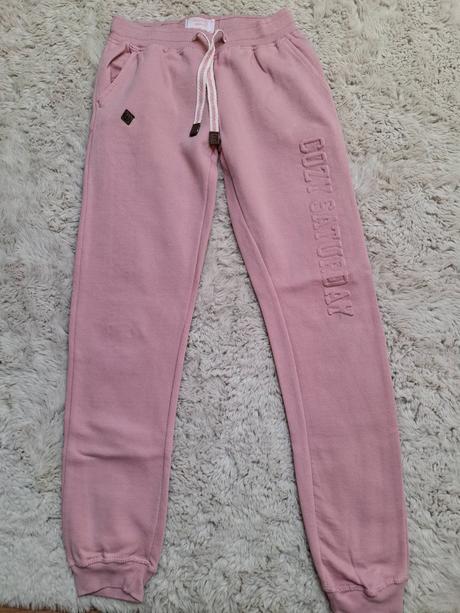 Ružové tepláky, pepperts,146