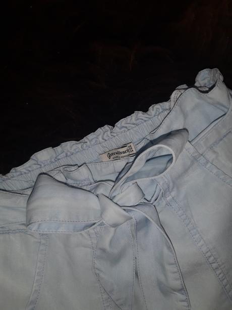 Dámske kraťasy s mašľou, stradivarius,xs