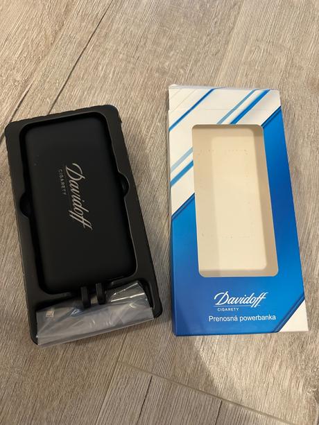 Prenosná powerbanka - nabíjačka,