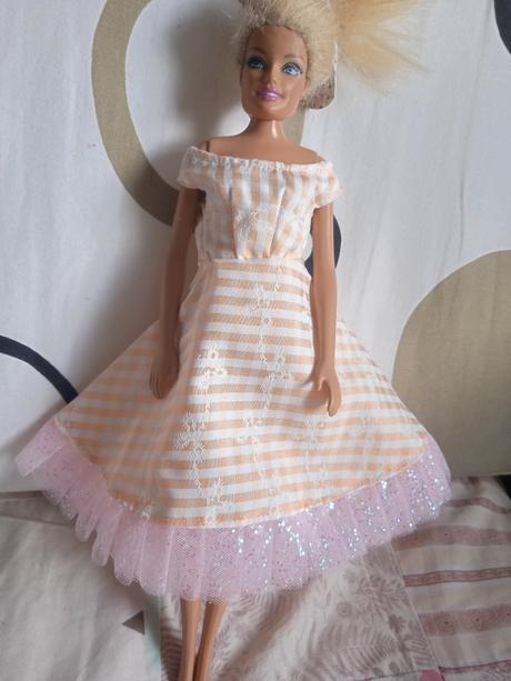 Šaty pre babiku barbie,