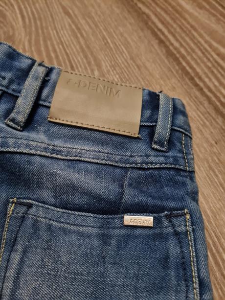 Frajerské rifle, h&m,92