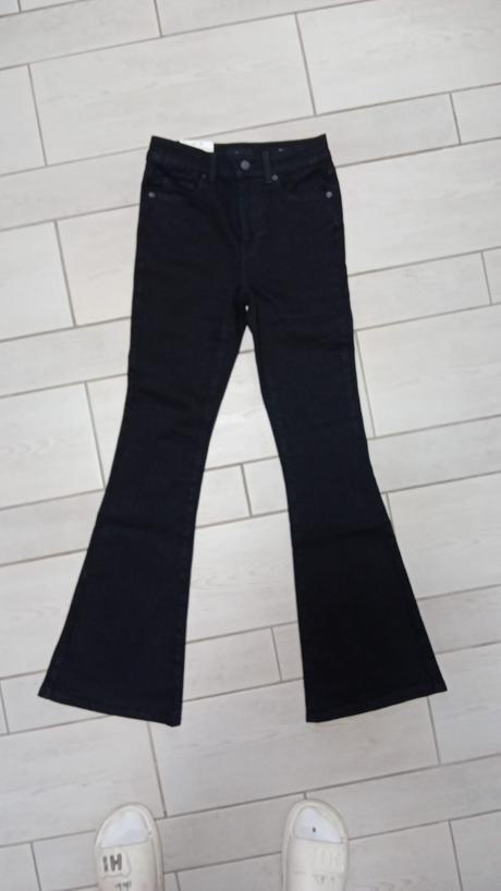 Cierne c&a rifle zvonove 34, c&a,34