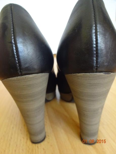 Kozenne lodicky na platforme, 35