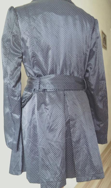 Prechodný trenčkot, atmosphere,40