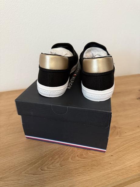 Tommy hilfiger slip-on, tommy hilfiger,39
