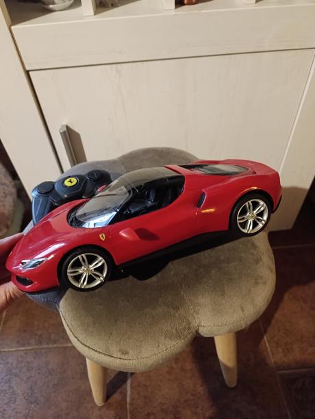 Ferrari na diaľkové ovládanie, 