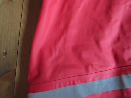 Pogumovaná bundička do dažďa, 158