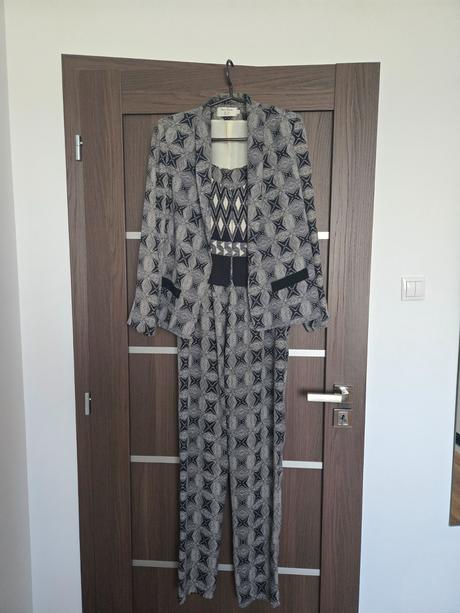 Kostým - sako a overal, 38