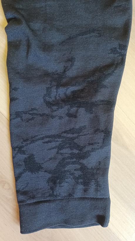 Čierne legíny, crivit,s