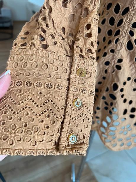 Cos bluzka hneda, cos,l