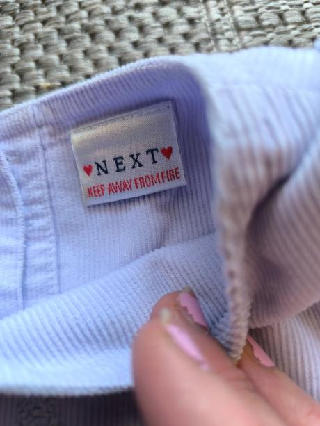 Rozprávkové šaty, next,104