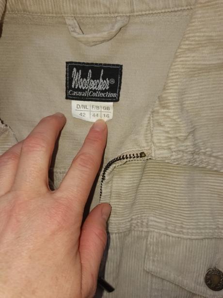 Mendzestrova bundička 42/44, xl