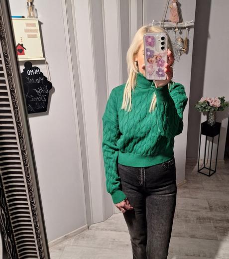 Zelený pulóver, gate,l