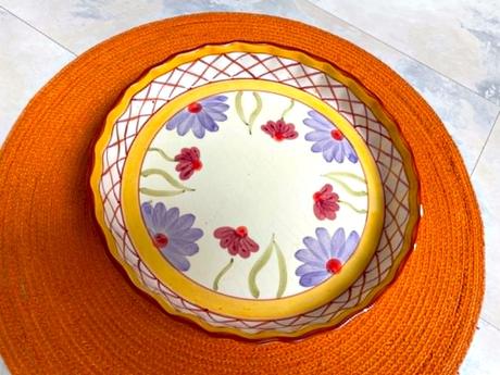 Stará porcelánová misa,