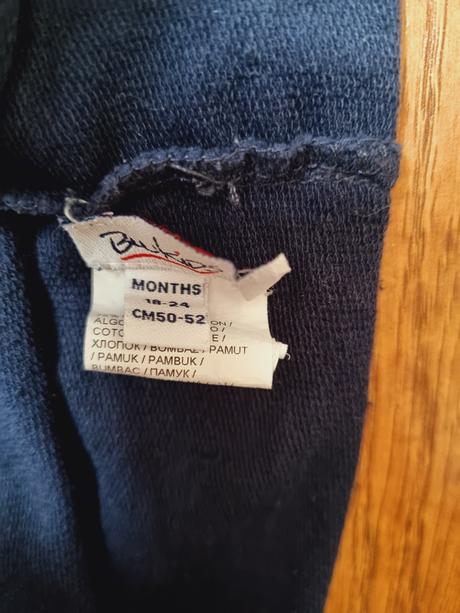 B1690 čiapka, srdiečko, 80