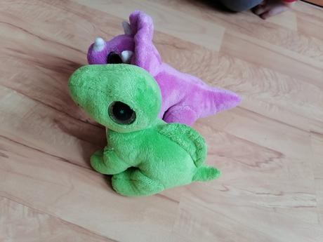 Dinosaury s lesklými očami, 