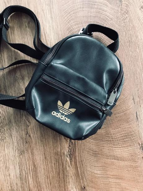 Ruksak adidas, adidas