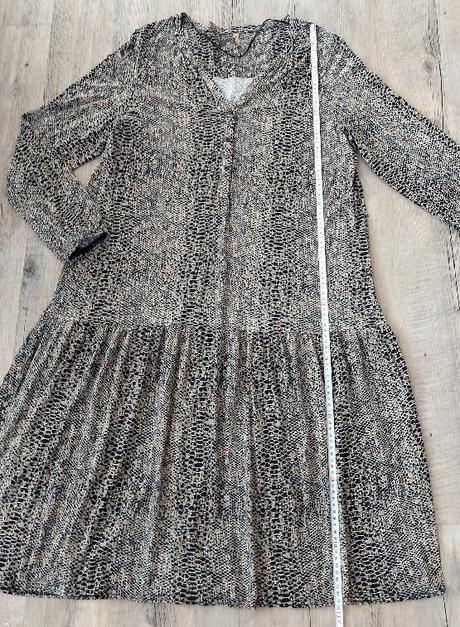 Šaty s haďou potlačou, xl