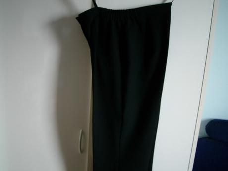 Nenoseny cierny damsky nohavicovy kostym modaprima, m