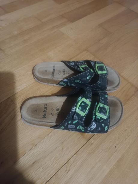 Detské prezuvky, 35