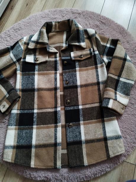 Flaušova košeľa-kabát, 140