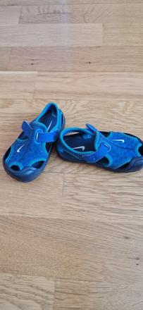 Detske sandale, nike,20