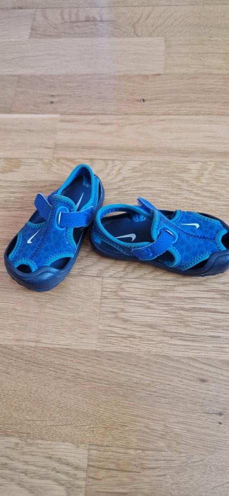 Detske sandale, nike,20