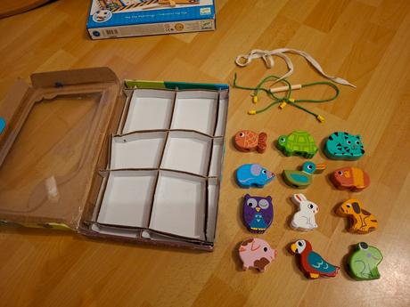 Drevene zvieratká navliekacka, 