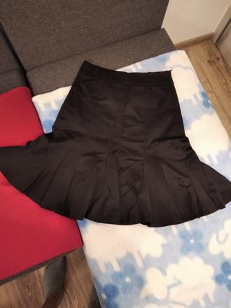 Riasena sukňa veľkosť 34, 34