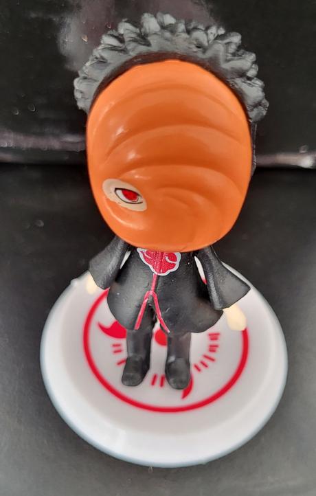 Plastová figúrka uchiha obito akatsuki z naruta, 