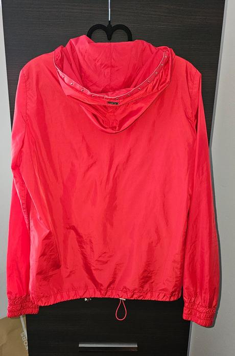 Šušťakova bunda guess, guess,s